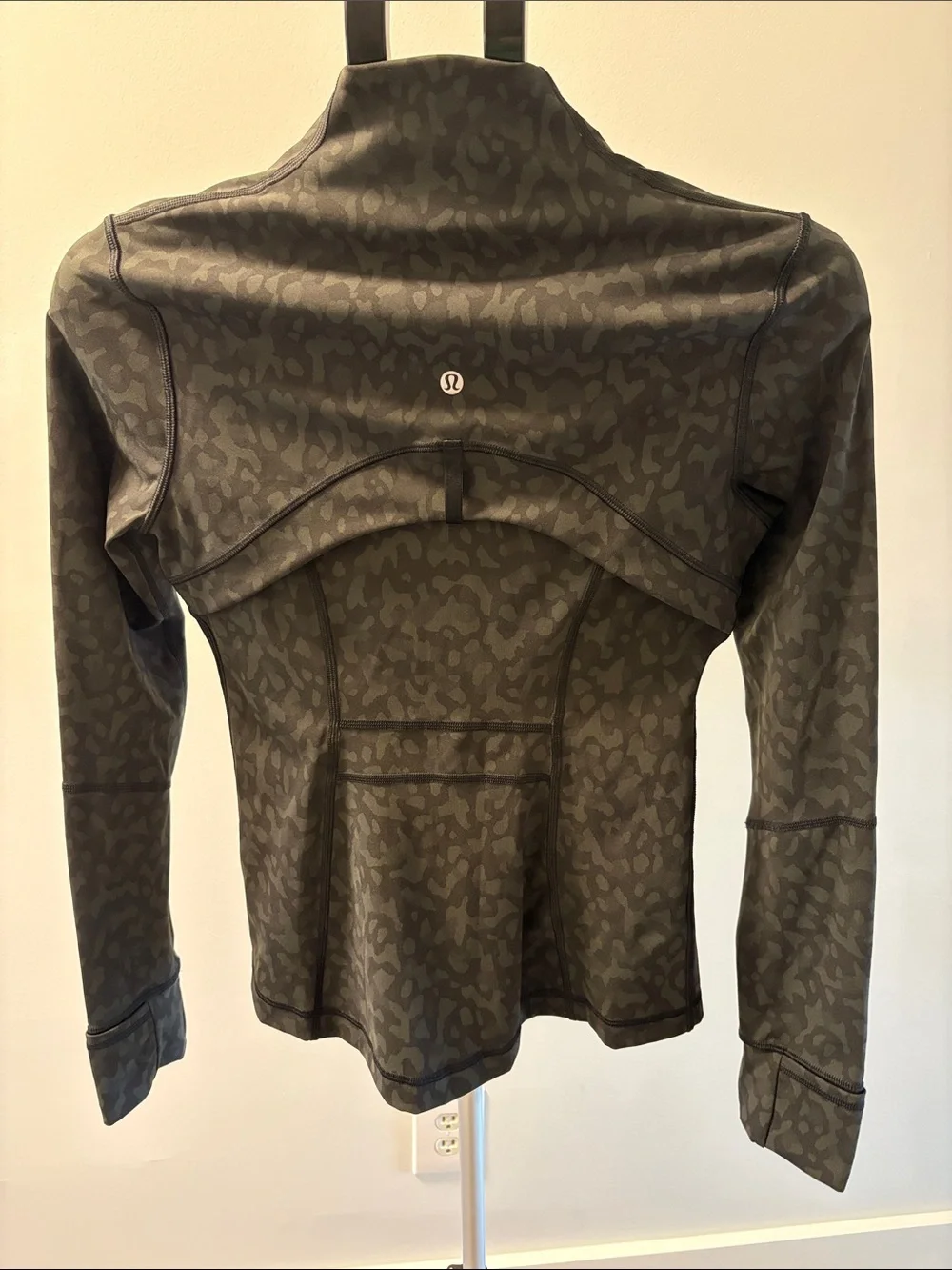 Lululemon Define Jacket Luxtreme ~ 6 ~ Formation Camo Evergreen Multi